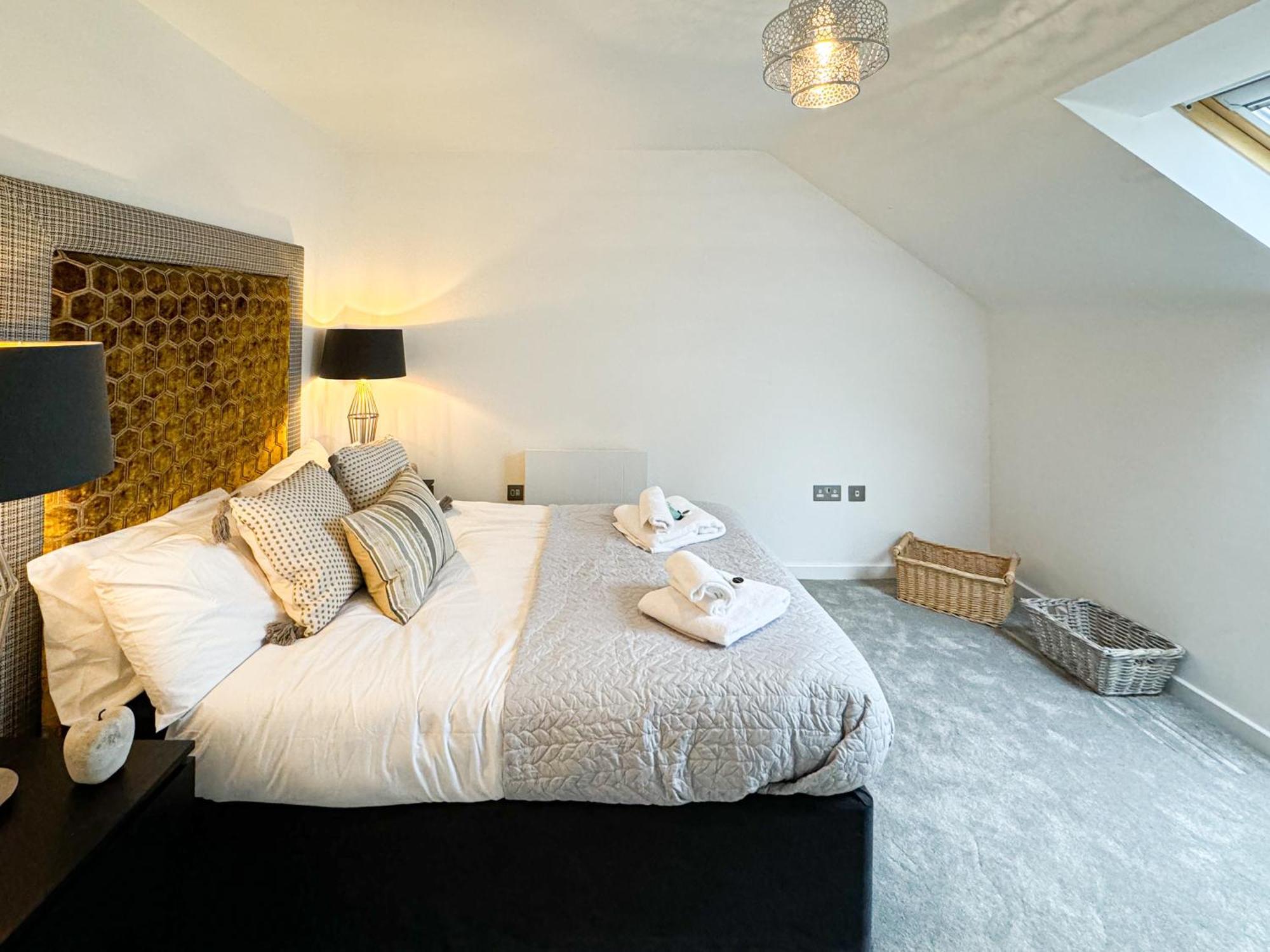 Free Parking - Central - Penthouse York Exterior foto